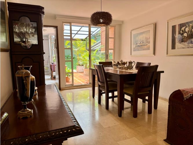 Casa de 4 alcobas en venta en Las Lomas, Medellín, 360 m² · foto 11 de 24