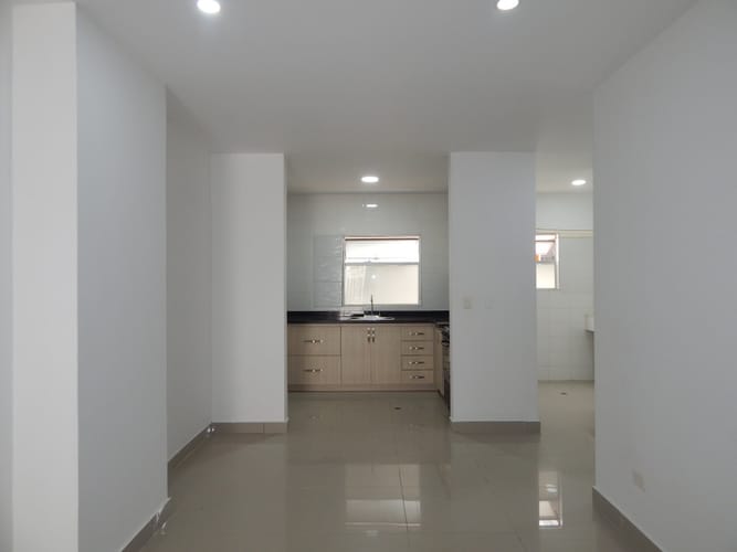 Apartamento de 2 alcobas en arriendo en Crespo, Cartagena, 80 m² · foto 2 de 12