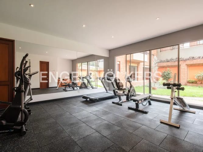 Apartamento de 2 alcobas en venta en Chico Norte, Bogotá, 160 m² · foto 13 de 15