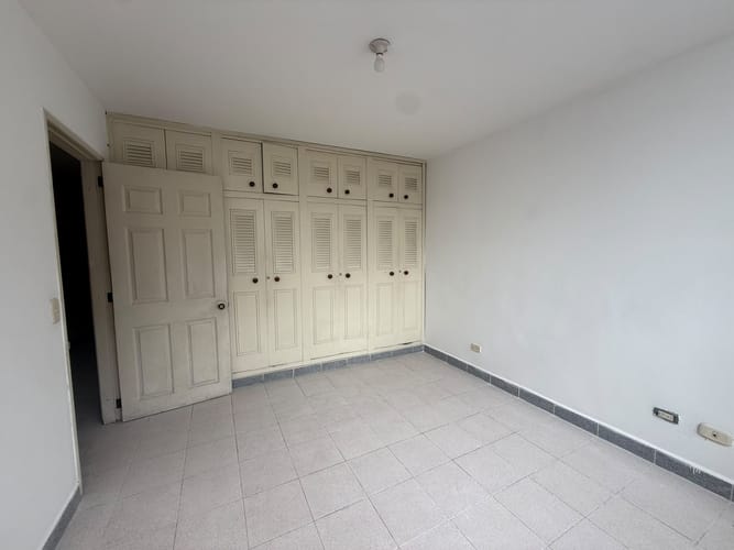 Apartamento de 2 alcobas en arriendo en Sector Galeria Central, Pereira, 55 m² · foto 4 de 16
