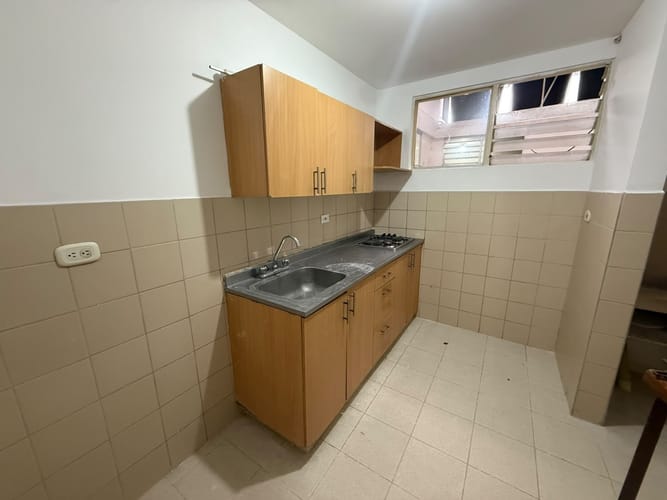 Apartamento de 2 alcobas en arriendo en Sector Galeria Central, Pereira, 55 m² · foto 5 de 16