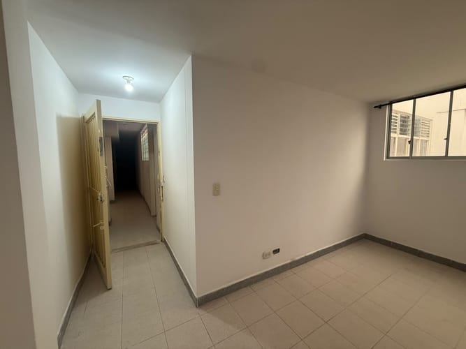 Apartamento de 2 alcobas en arriendo en Sector Galeria Central, Pereira, 55 m² · foto 14 de 16