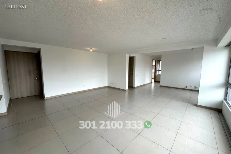 Apartamento de 2 alcobas en arriendo en San Julian, Medellín, 102 m² · foto 4 de 24