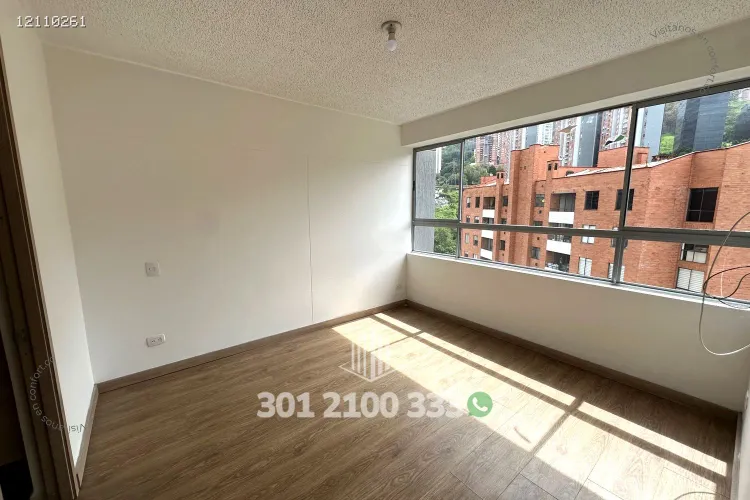 Apartamento de 2 alcobas en arriendo en San Julian, Medellín, 102 m² · foto 13 de 24