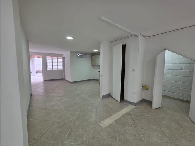 Local en arriendo en Holanda, Sabaneta, 110 m² · foto 4 de 12