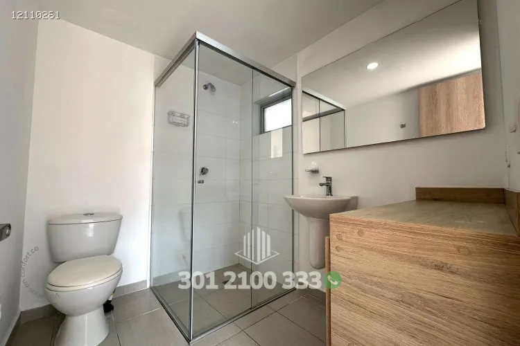Apartamento de 2 alcobas en arriendo en San Julian, Medellín, 102 m² · foto 18 de 24