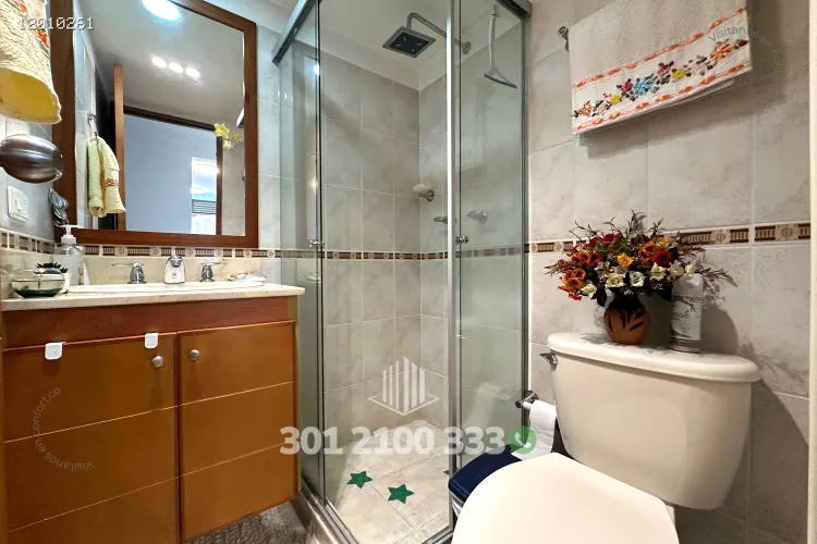 Apartamento de 3 alcobas en arriendo en Castropol, Medellín, 79 m² · foto 8 de 24