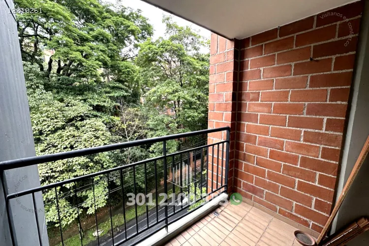Apartamento de 3 alcobas en arriendo en Castropol, Medellín, 79 m² · foto 13 de 24
