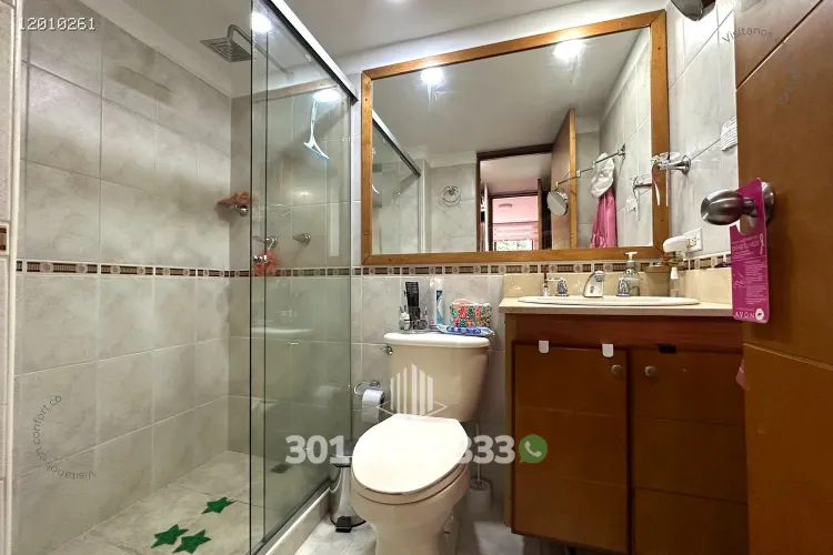 Apartamento de 3 alcobas en arriendo en Castropol, Medellín, 79 m² · foto 14 de 24