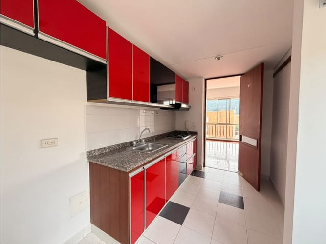 Apartamento de 3 alcobas en venta en Hacienda Casablanca El Porton Ii, Madrid, 84 m² · foto 6 de 24