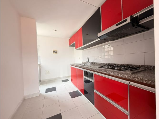 Apartamento de 3 alcobas en venta en Hacienda Casablanca El Porton Ii, Madrid, 84 m² · foto 7 de 24
