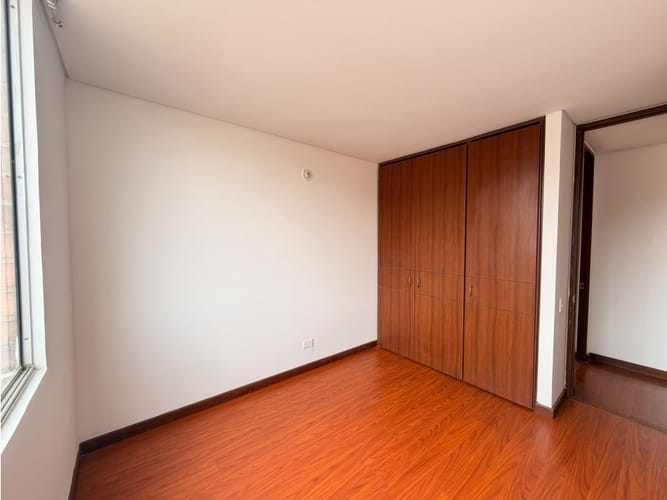Apartamento de 3 alcobas en venta en Hacienda Casablanca El Porton Ii, Madrid, 84 m² · foto 12 de 24
