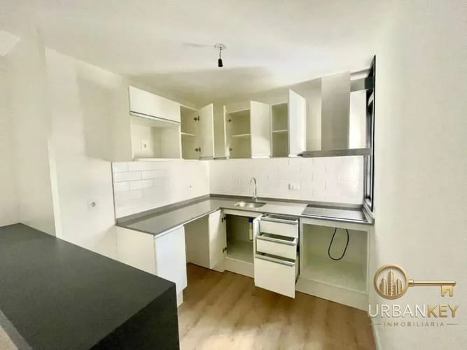Apartamento en alquiler 2 dormitorios sobre calle Soriano en Centro · Foto 4