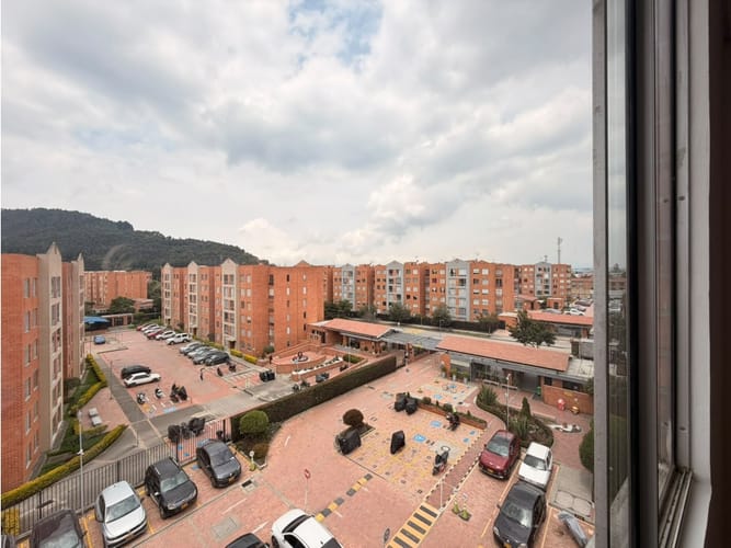 Apartamento de 3 alcobas en venta en Hacienda Casablanca El Porton Ii, Madrid, 84 m² · foto 13 de 24