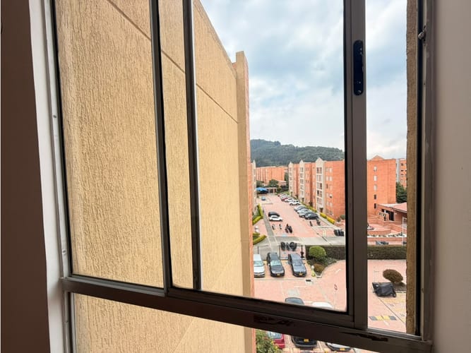 Apartamento de 3 alcobas en venta en Hacienda Casablanca El Porton Ii, Madrid, 84 m² · foto 19 de 24