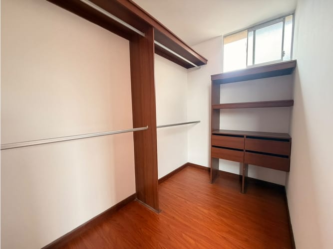 Apartamento de 3 alcobas en venta en Hacienda Casablanca El Porton Ii, Madrid, 84 m² · foto 23 de 24