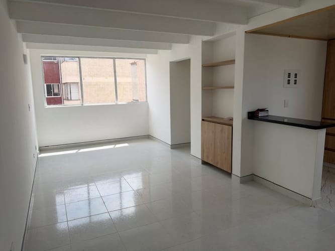 Apartamento de 3 alcobas en venta en Engativá, Bogotá, 54 m² · foto 2 de 17