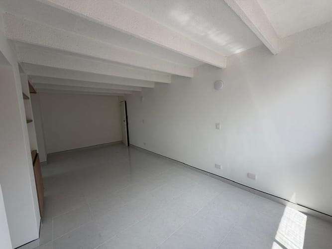 Apartamento de 3 alcobas en venta en Engativá, Bogotá, 54 m² · foto 4 de 17