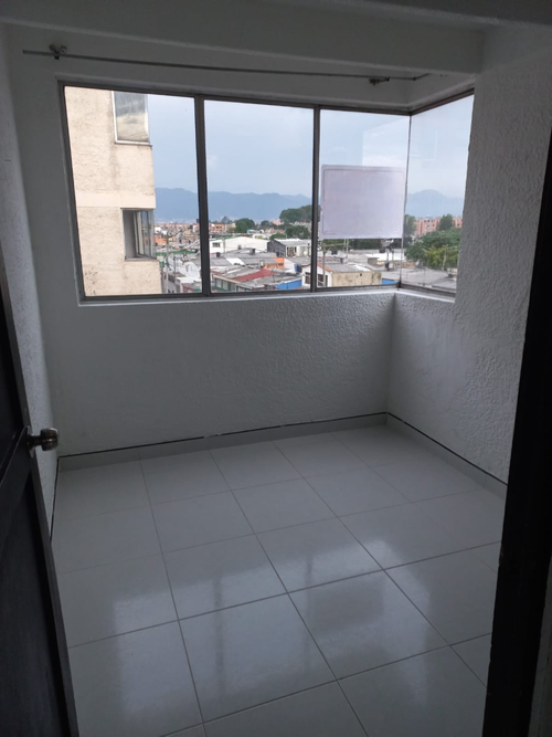 Apartamento de 3 alcobas en venta en Engativá, Bogotá, 54 m² · foto 11 de 17