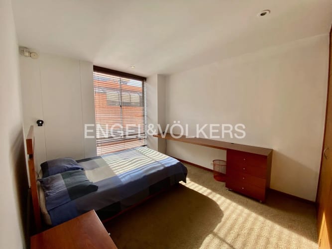 Apartamento de 3 alcobas en arriendo en Chicó Navarra, Bogotá, 150 m² · foto 13 de 17