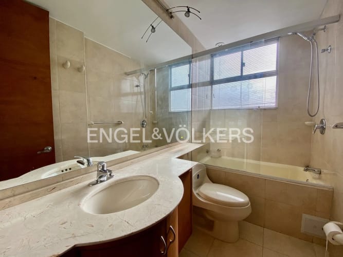 Apartamento de 3 alcobas en arriendo en Chicó Navarra, Bogotá, 150 m² · foto 12 de 17