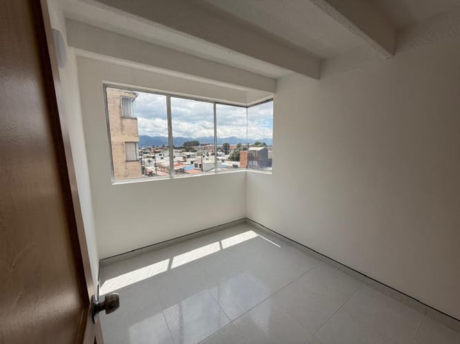 Apartamento de 3 alcobas en venta en Engativá, Bogotá, 54 m² · foto 15 de 17