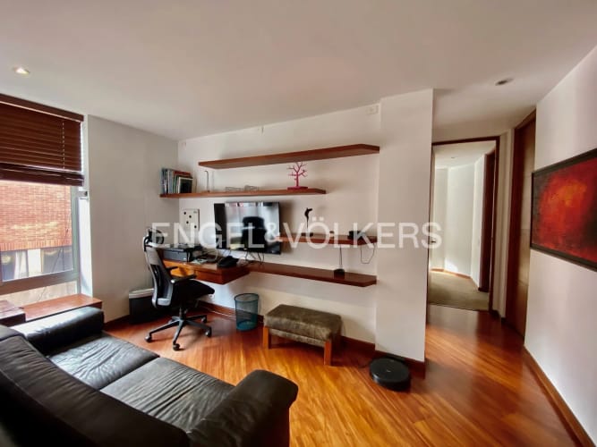 Apartamento de 3 alcobas en arriendo en Chicó Navarra, Bogotá, 150 m² · foto 9 de 17