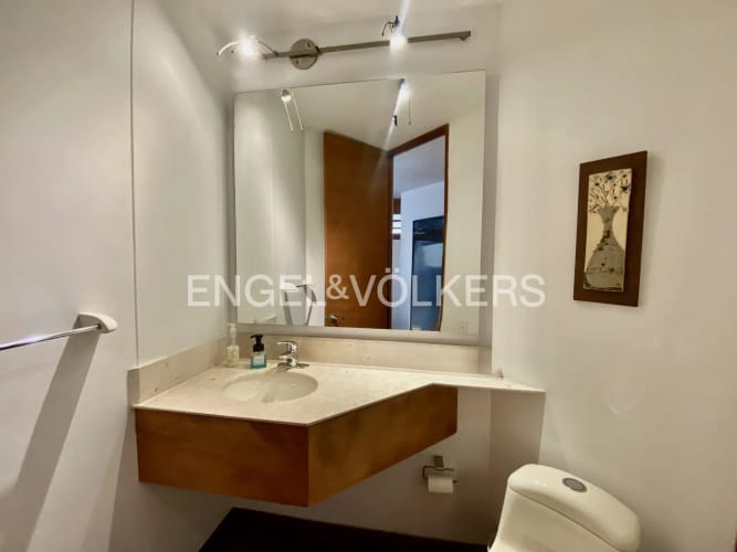 Apartamento de 3 alcobas en arriendo en Chicó Navarra, Bogotá, 150 m² · foto 8 de 17