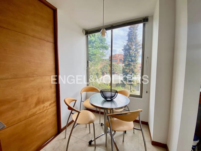 Apartamento de 3 alcobas en arriendo en Chicó Navarra, Bogotá, 150 m² · foto 6 de 17