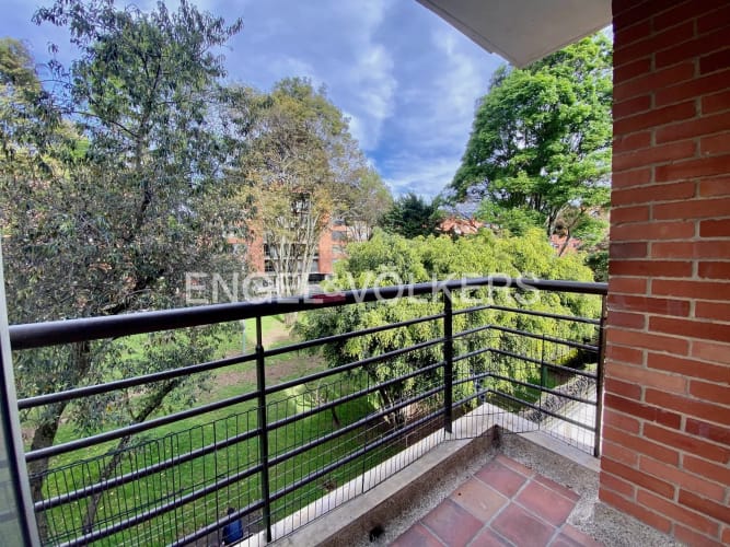 Apartamento de 3 alcobas en arriendo en Chicó Navarra, Bogotá, 150 m² · foto 4 de 17
