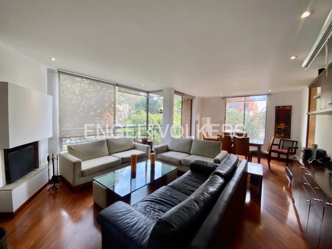 Apartamento de 3 alcobas en arriendo en Chicó Navarra, Bogotá, 150 m² · foto 2 de 17