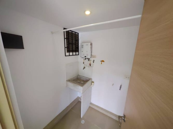 Apartamento de 3 alcobas en arriendo en Las Lomitas, Sabaneta, 68 m² · foto 10 de 11