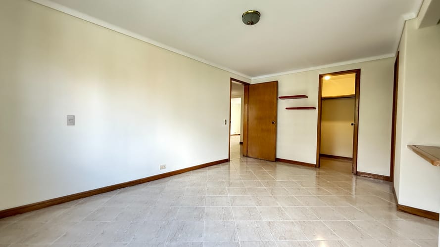 Apartamento de 4 alcobas en venta en El Poblado, Medellín, 229 m² · foto 21 de 23