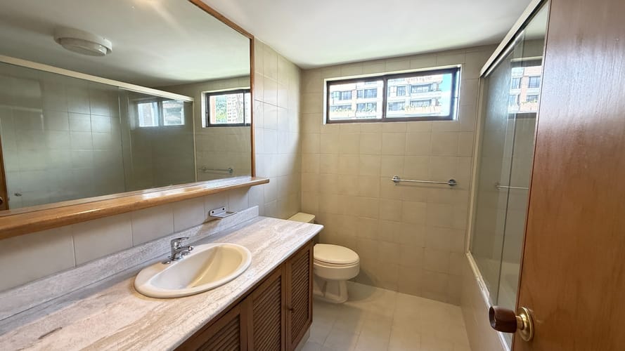Apartamento de 4 alcobas en venta en El Poblado, Medellín, 229 m² · foto 20 de 23