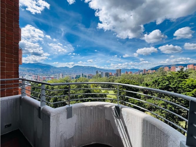 Apartamento de 5 alcobas en venta en El Diamante No. 2, Medellín, 314 m² · foto 9 de 24