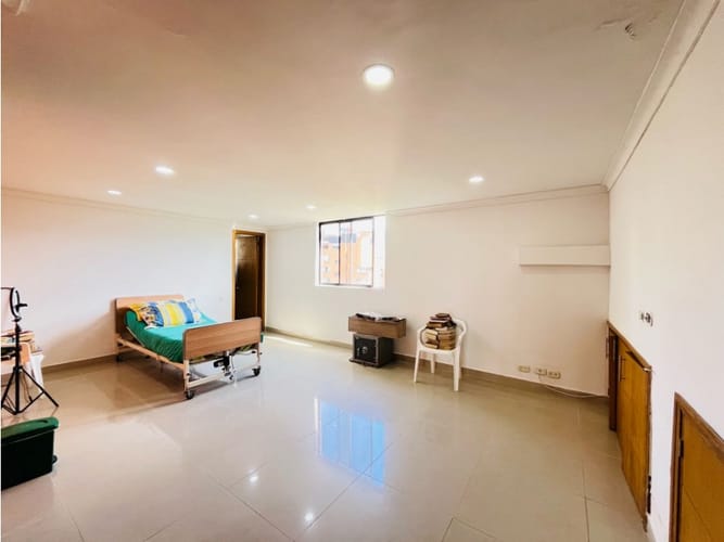 Apartamento de 5 alcobas en venta en El Diamante No. 2, Medellín, 314 m² · foto 10 de 24