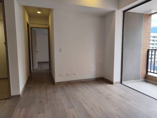 Apartamento de 2 alcobas en arriendo en Ciudad Del Río, Medellín, 67 m² · foto 6 de 15