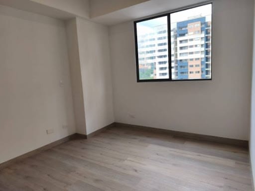 Apartamento de 2 alcobas en arriendo en Ciudad Del Río, Medellín, 67 m² · foto 8 de 15