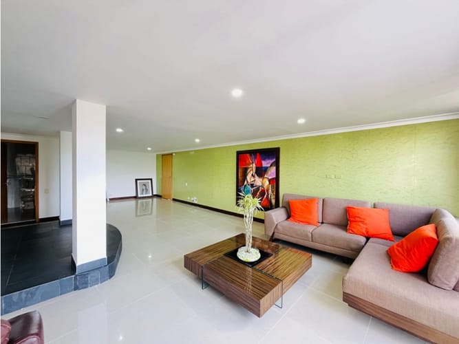 Apartamento de 5 alcobas en venta en El Diamante No. 2, Medellín, 314 m² · foto 13 de 24