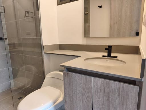 Apartamento de 2 alcobas en arriendo en Ciudad Del Río, Medellín, 67 m² · foto 11 de 15