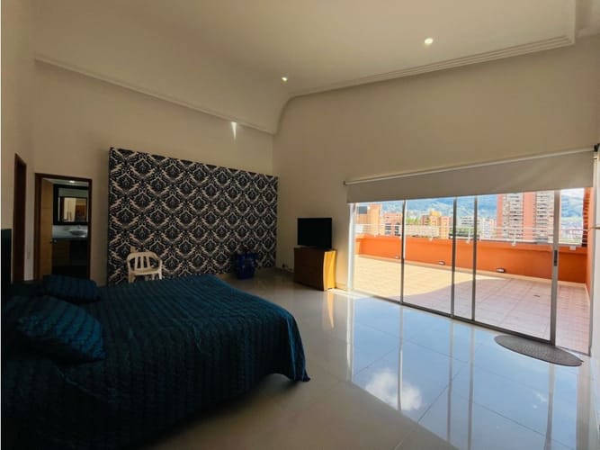 Apartamento de 5 alcobas en venta en El Diamante No. 2, Medellín, 314 m² · foto 17 de 24