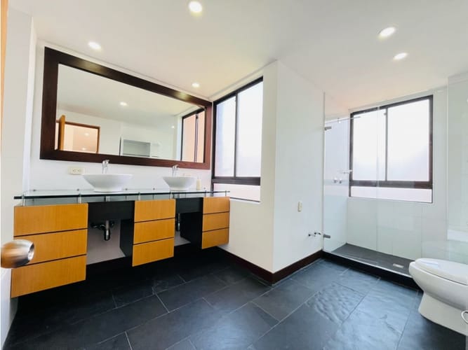 Apartamento de 5 alcobas en venta en El Diamante No. 2, Medellín, 314 m² · foto 18 de 24