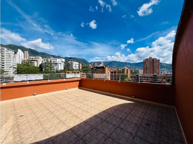 Apartamento de 5 alcobas en venta en El Diamante No. 2, Medellín, 314 m² · foto 21 de 24