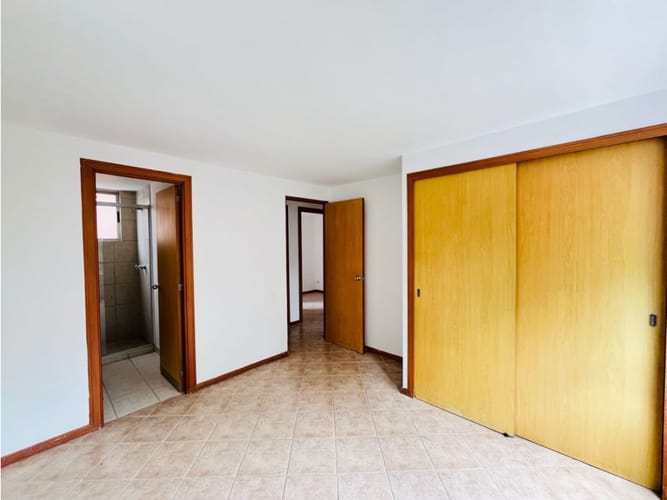 Apartamento de 3 alcobas en arriendo en Las Lomas, Medellín, 75 m² · foto 7 de 15