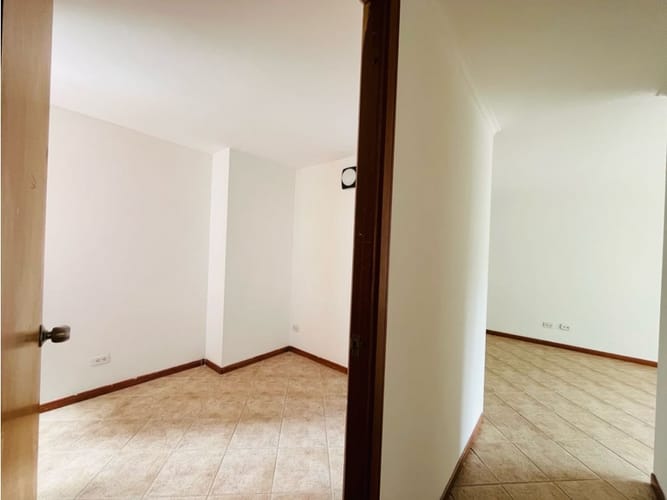Apartamento de 3 alcobas en arriendo en Las Lomas, Medellín, 75 m² · foto 10 de 15