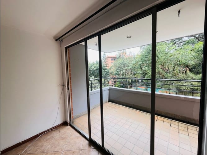 Apartamento de 3 alcobas en arriendo en Las Lomas, Medellín, 75 m² · foto 13 de 15