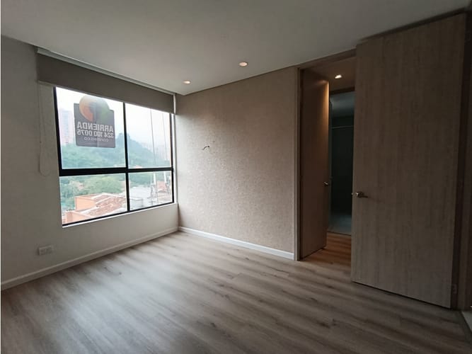 Apartamento de 2 alcobas en venta en Loma De Las Brujas, Envigado, 84 m² · foto 10 de 17