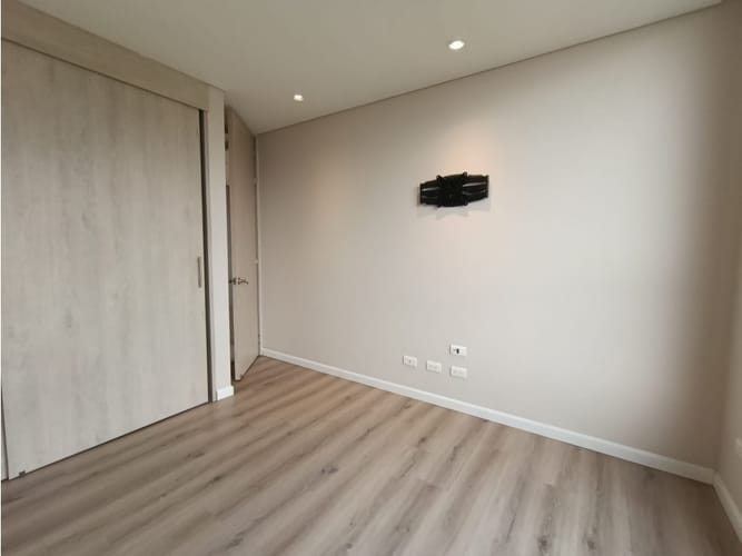 Apartamento de 2 alcobas en venta en Loma De Las Brujas, Envigado, 84 m² · foto 12 de 17