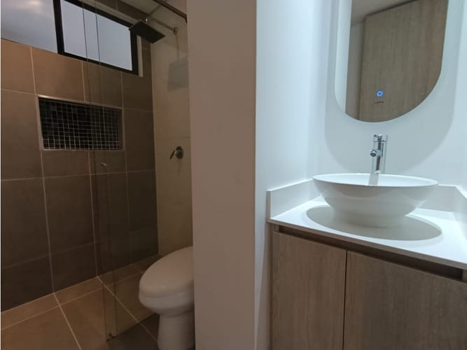 Apartamento de 2 alcobas en venta en Loma De Las Brujas, Envigado, 84 m² · foto 16 de 17