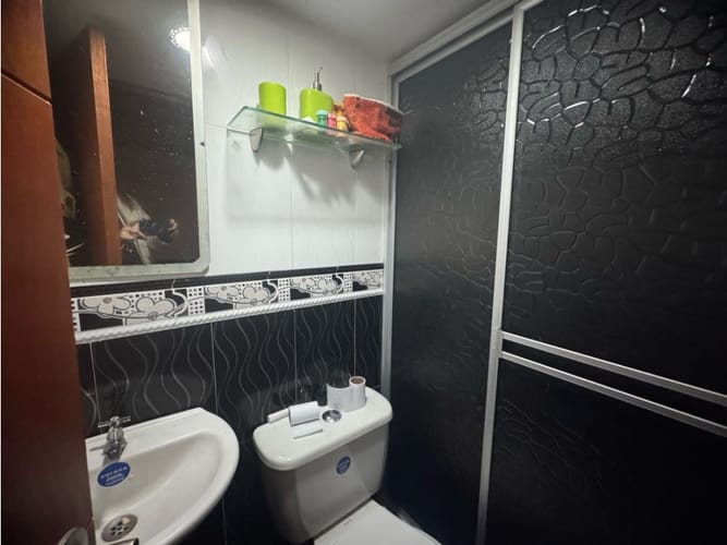 Apartamento de 3 alcobas en venta en Cr Puerto Nuevo, Mosquera, 55 m² · foto 2 de 15
